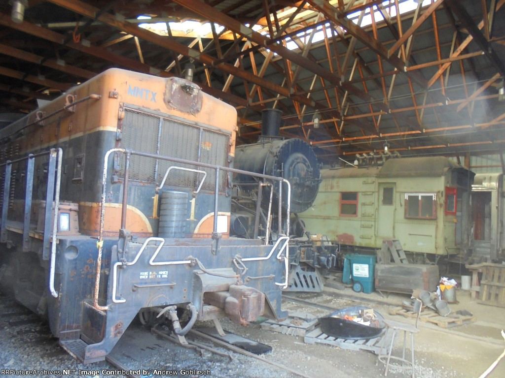 LST&T 101, NP 2153, CB&Q 9735 + 4709 inside shed